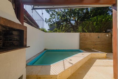 Casa para alugar com 210m², 3 quartos e 3 vagas Casa para alugar com 210m², 3 quartos e 3 vagasQuintal