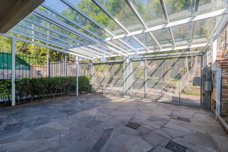 Casa para alugar com 210m², 3 quartos e 3 vagas Casa para alugar com 210m², 3 quartos e 3 vagasGaragem