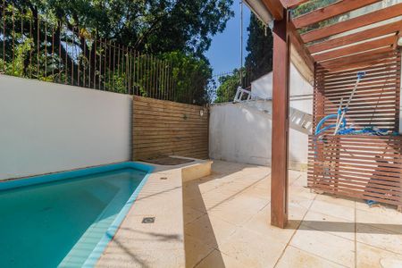 Quintal de casa para alugar com 3 quartos, 210m² em Tristeza, Porto Alegre