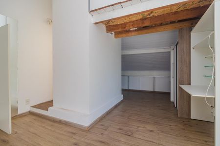 Casa para alugar com 210m², 3 quartos e 3 vagas Casa para alugar com 210m², 3 quartos e 3 vagasSotão