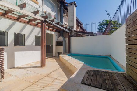 Casa para alugar com 210m², 3 quartos e 3 vagas Casa para alugar com 210m², 3 quartos e 3 vagasQuintal