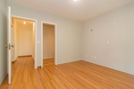 Casa para alugar com 210m², 3 quartos e 3 vagas Casa para alugar com 210m², 3 quartos e 3 vagasQuarto 1