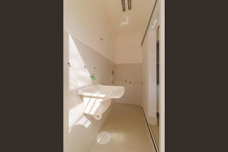 Casa para alugar com 210m², 3 quartos e 3 vagas Casa para alugar com 210m², 3 quartos e 3 vagasÁrea de Serviço