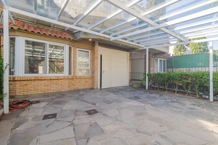 Casa para alugar com 210m², 3 quartos e 3 vagas Casa para alugar com 210m², 3 quartos e 3 vagasGaragem