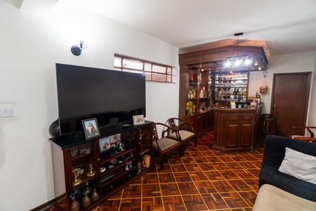 Casa para alugar com 153m², 3 quartos e 2 vagasSala