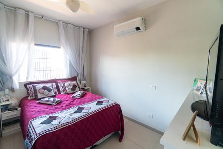 Casa para alugar com 153m², 3 quartos e 2 vagasSuite