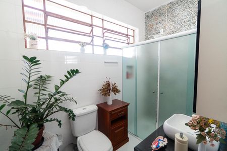 Casa para alugar com 153m², 3 quartos e 2 vagasBanheiro Social