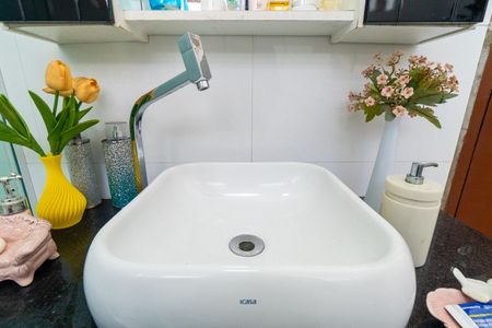 Casa para alugar com 153m², 3 quartos e 2 vagasBanheiro Social