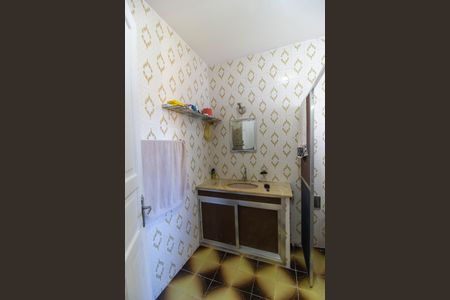 Casa para alugar com 198m², 4 quartos e 2 vagasBanheiro Social