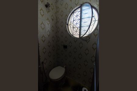 Casa para alugar com 198m², 4 quartos e 2 vagasBanheiro Social