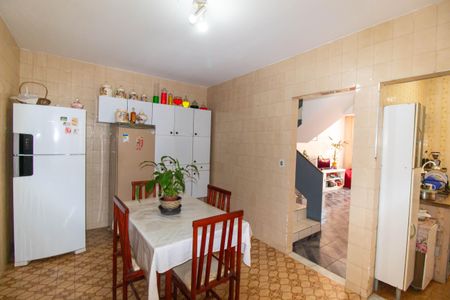 Casa para alugar com 198m², 4 quartos e 2 vagasCozinha e Área de Serviço