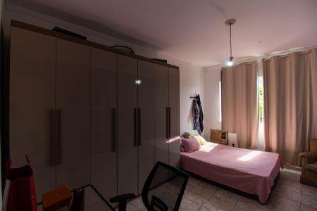 Casa para alugar com 198m², 4 quartos e 2 vagasQuarto 1