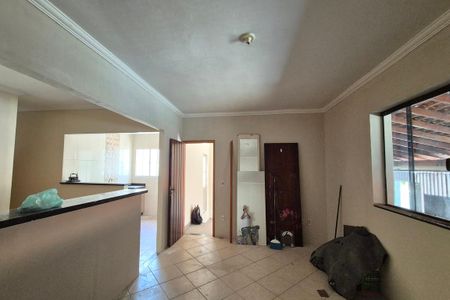 Casa para alugar com 360m², 4 quartos e 3 vagas Casa para alugar com 360m², 4 quartos e 3 vagasSala