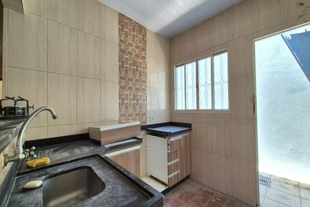 Casa para alugar com 360m², 4 quartos e 3 vagas Casa para alugar com 360m², 4 quartos e 3 vagasCozinha