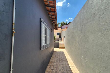 Casa para alugar com 360m², 4 quartos e 3 vagas Casa para alugar com 360m², 4 quartos e 3 vagasCorredor