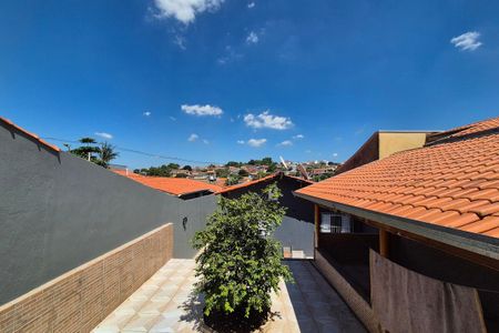 Casa para alugar com 360m², 4 quartos e 3 vagas Casa para alugar com 360m², 4 quartos e 3 vagasVista da Sala