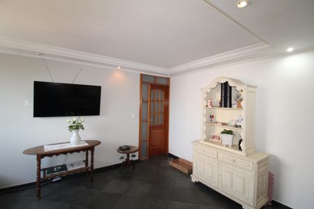 Apartamento para alugar com 74m², 2 quartos e 1 vagaSala