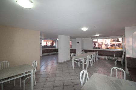 Apartamento para alugar com 74m², 2 quartos e 1 vagaÁrea Comum