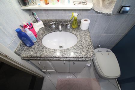 Apartamento para alugar com 74m², 2 quartos e 1 vagaBanheiro