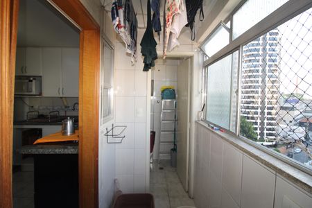 Apartamento para alugar com 74m², 2 quartos e 1 vagaÁrea de Serviço