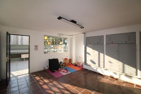 Apartamento para alugar com 74m², 2 quartos e 1 vagaÁrea Comum