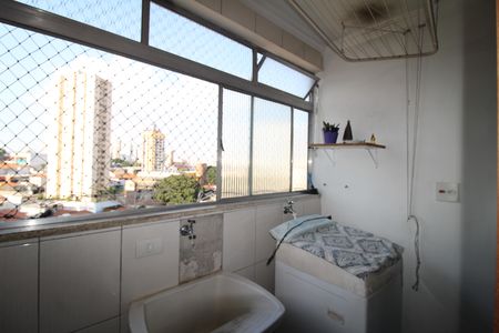 Apartamento para alugar com 74m², 2 quartos e 1 vagaÁrea de Serviço