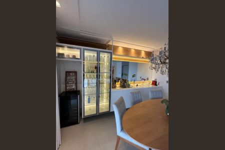 Apartamento à venda com 211m², 3 quartos e 3 vagasFoto 03