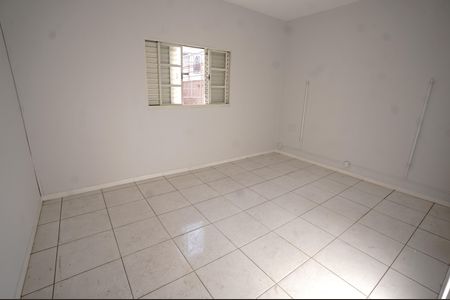 Casa para alugar com 100m², 4 quartos e 1 vaga