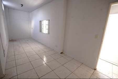 Casa para alugar com 100m², 4 quartos e 1 vaga
