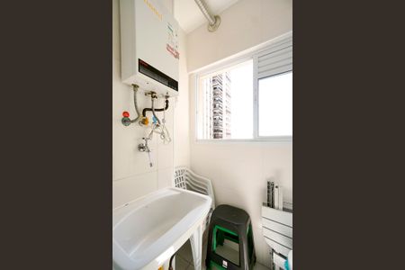 Apartamento à venda com 43m², 1 quarto e 1 vaga Apartamento à venda com 43m², 1 quarto e 1 vagaÁread e serviço