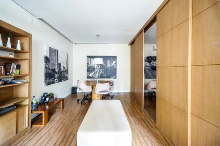 Apartamento à venda com 43m², 1 quarto e 1 vaga Apartamento à venda com 43m², 1 quarto e 1 vagaEspaço de massagem