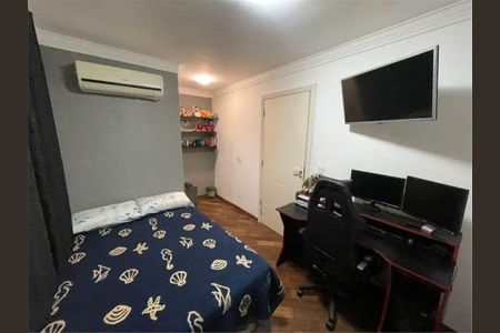 Casa à venda com 300m², 4 quartos e 7 vagasQuarto
