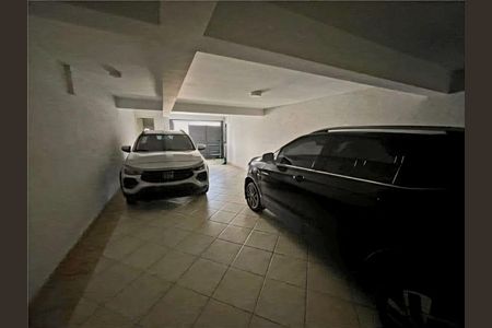 Casa à venda com 300m², 4 quartos e 7 vagasÁrea Comum