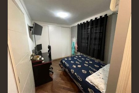 Casa à venda com 300m², 4 quartos e 7 vagasQuarto