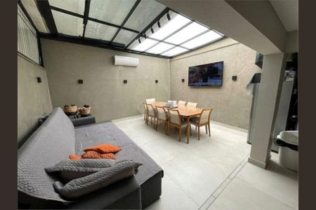 Casa à venda com 300m², 4 quartos e 7 vagasÁrea Comum