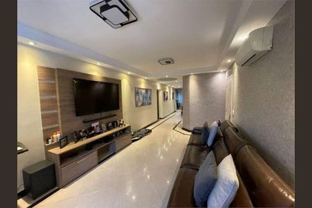 Sala de casa à venda com 4 quartos, 300m² em Vila Mariza Mazzei, São Paulo