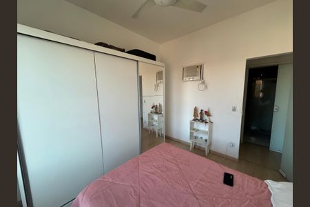 Apartamento à venda com 57m², 1 quarto e sem vagaQuarto