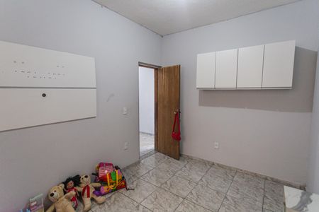 Casa para alugar com 60m², 3 quartos e 1 vaga Casa para alugar com 60m², 3 quartos e 1 vagaQuarto 1