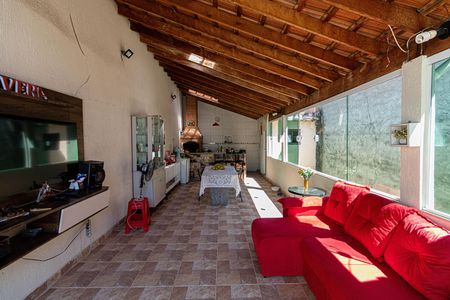 Casa à venda com 139m², 3 quartos e 2 vagas Casa à venda com 139m², 3 quartos e 2 vagasTerraço