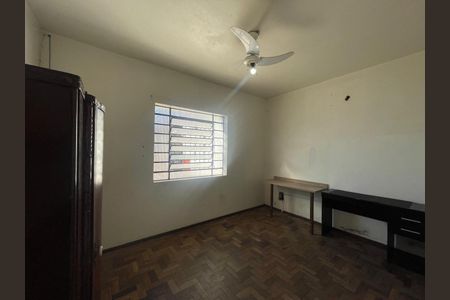 Casa à venda com 234m², 5 quartos e 6 vagas