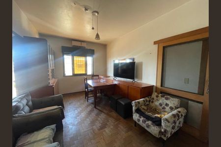 Casa à venda com 234m², 5 quartos e 6 vagas