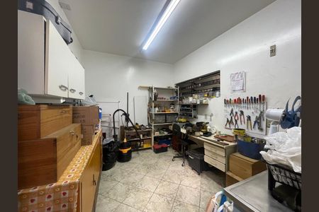 Casa à venda com 234m², 5 quartos e 6 vagas