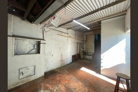 Casa à venda com 234m², 5 quartos e 6 vagas