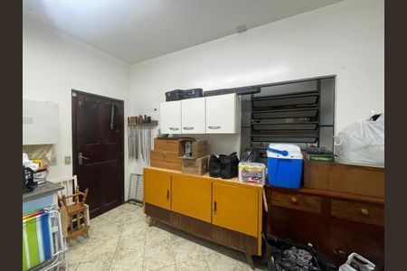 Casa à venda com 234m², 5 quartos e 6 vagas