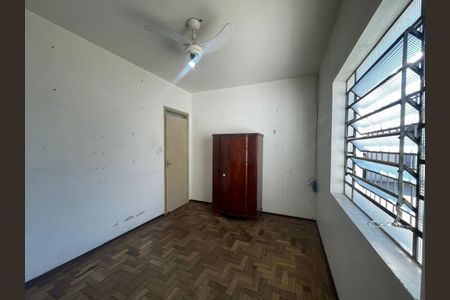 Casa à venda com 234m², 5 quartos e 6 vagas