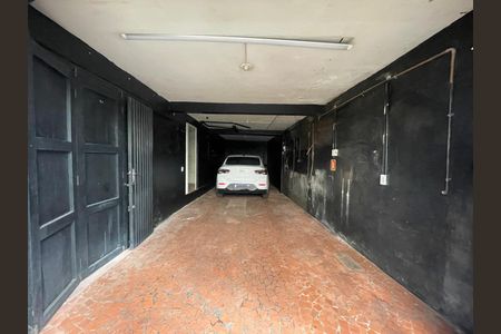 Casa à venda com 234m², 5 quartos e 6 vagas