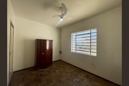 Casa à venda com 234m², 5 quartos e 6 vagas