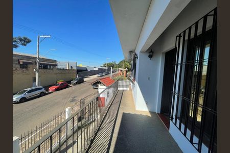 Casa à venda com 234m², 5 quartos e 6 vagas