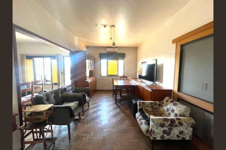 Casa à venda com 234m², 5 quartos e 6 vagas