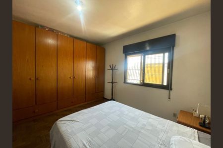 Casa à venda com 234m², 5 quartos e 6 vagas